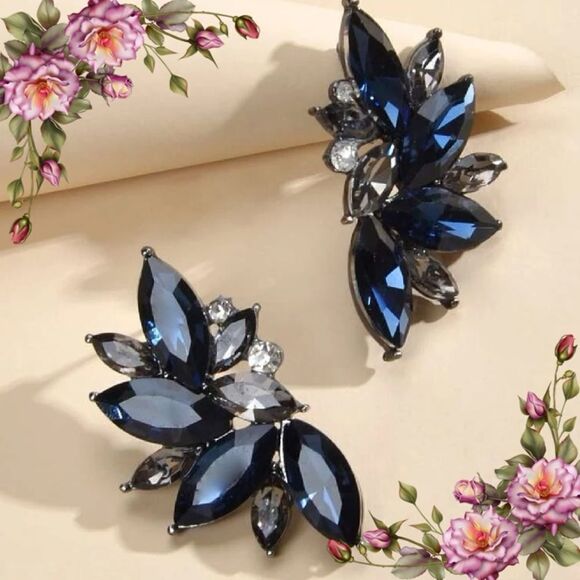 Retro Cluster Crystal Dangle Earrings Rhinestone Statement Stud Earrings - Picture 1 of 11